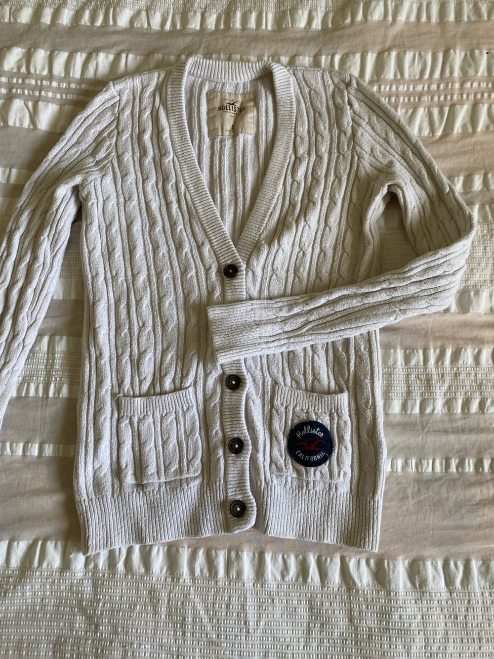 Hollister Cable Knit Cardigan Size Small